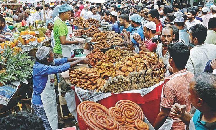 chaukbazar iftar bazaar এর ছবি