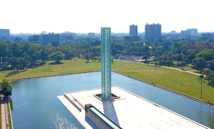 independence monument এর ছবি