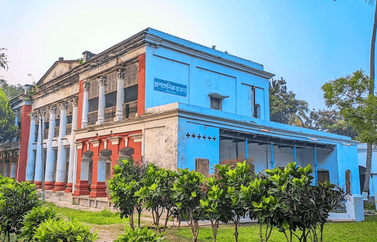 kumari jomidar bari এর ছবি