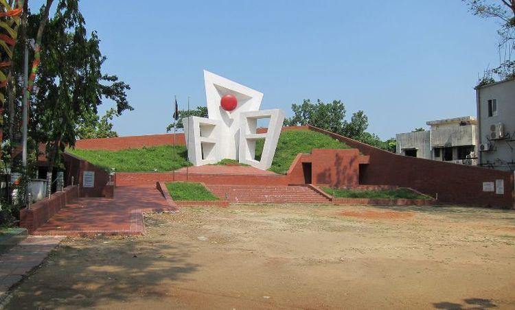 sylhet central shaheed minar এর ছবি