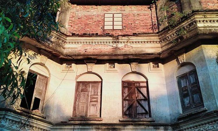 sattaya-saha's-home Image