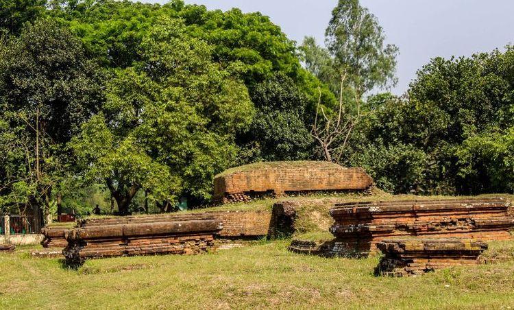 satyapirer bhita এর ছবি