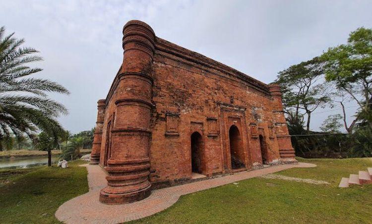chunakhola mosque এর ছবি